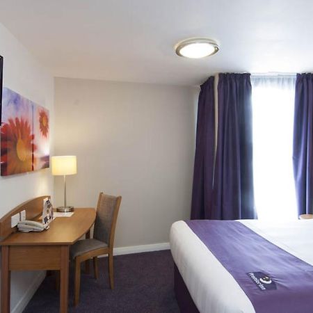 Premier Inn Glenrothes Exterior foto